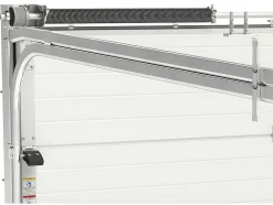 Sectionale Garagedeur Met Glad Effect En Centrale Loopdeur In Antraciet Met Somfy Motor - Lavega